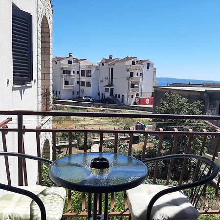 Apartments Ana Podstrana Luaran gambar