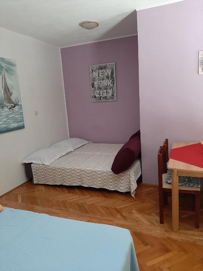 Apartments Ana Podstrana Luaran gambar
