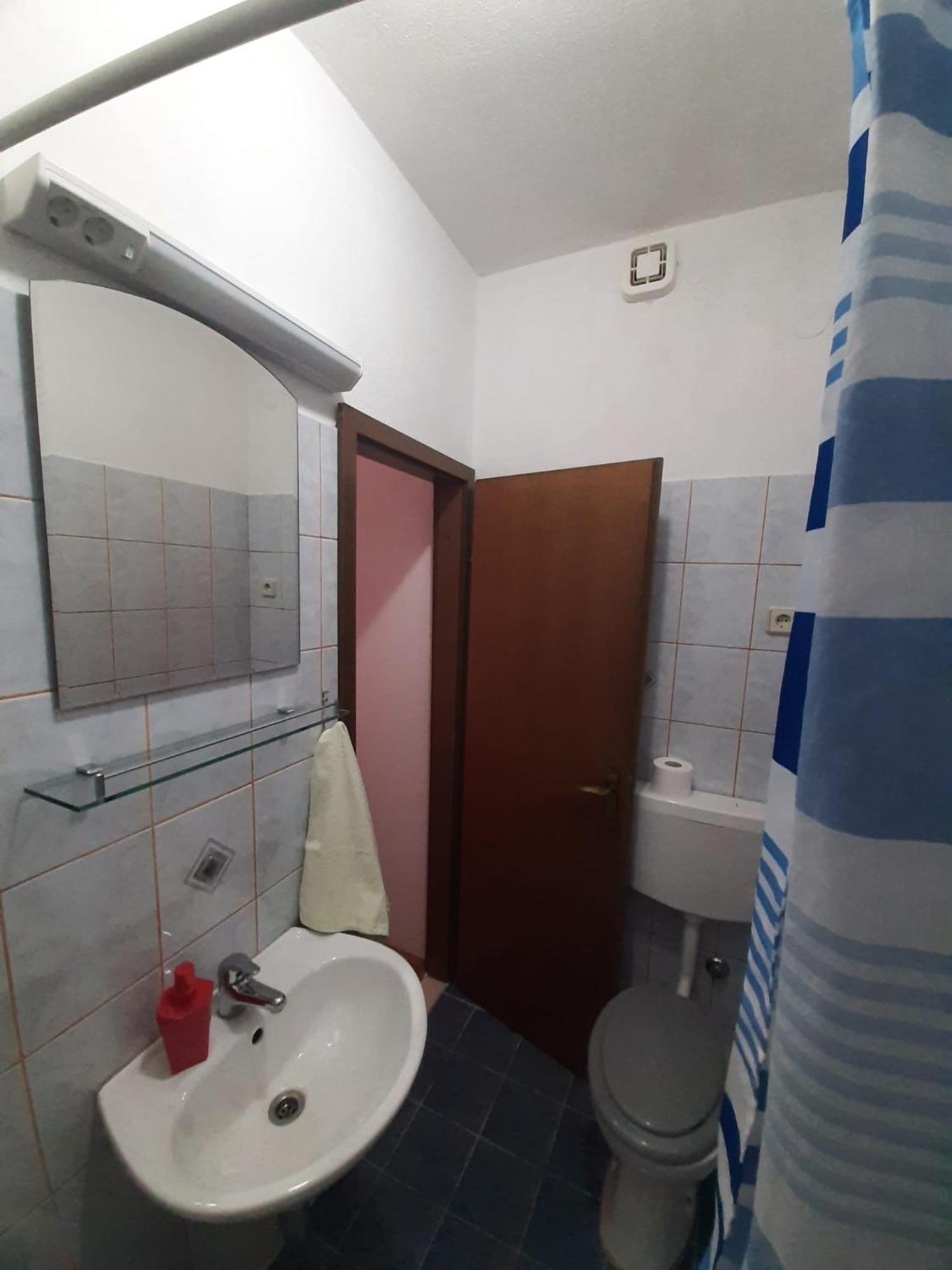 Apartments Ana Podstrana Luaran gambar