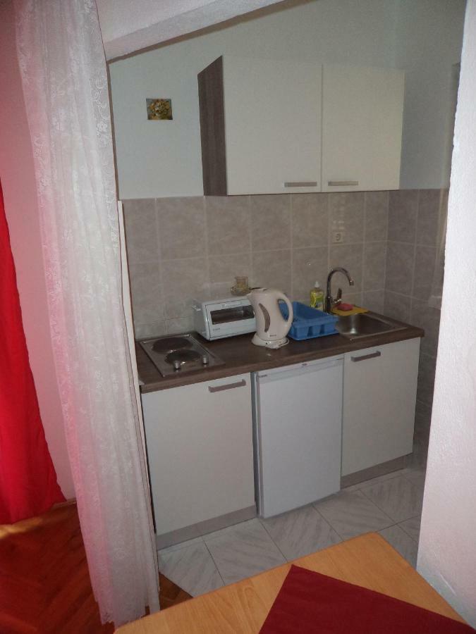 Apartments Ana Podstrana Luaran gambar